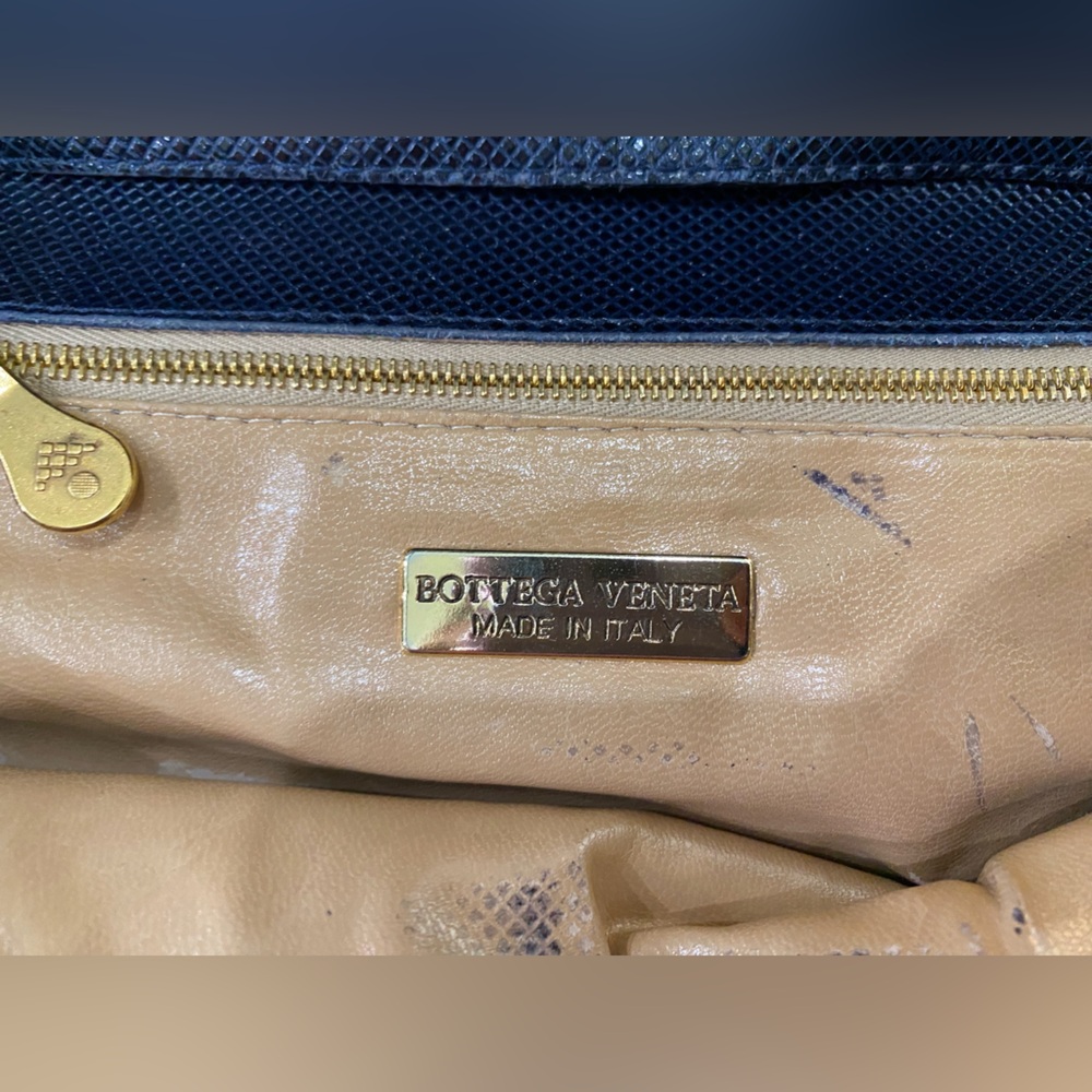 Bottega Veneta Crossbody Bag - Picture 5 of 8